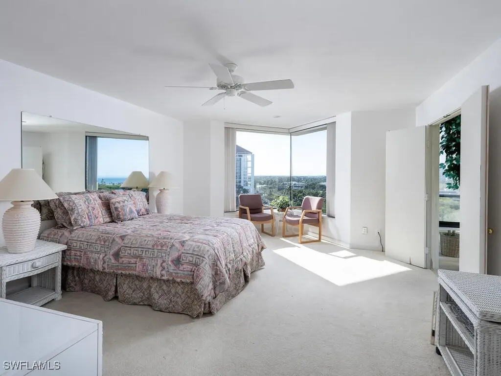 5555 Heron Point Drive 902 Naples, FL 34108 | MLS #225010278 | John R Wood  Christie's, image size:1024x768