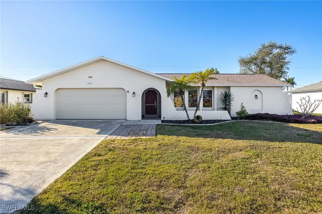 1404 SE 22nd Terrace Cape Coral FL 33990