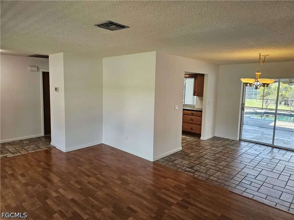 1404 SE 22nd Terrace Cape Coral FL 33990