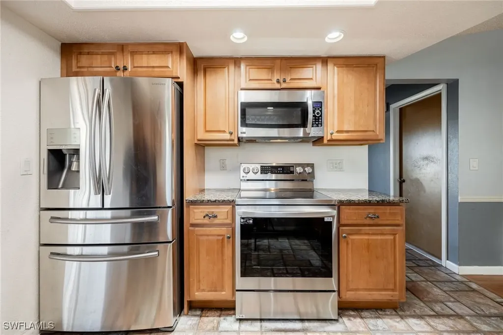 1404 SE 22nd Terrace Cape Coral FL 33990