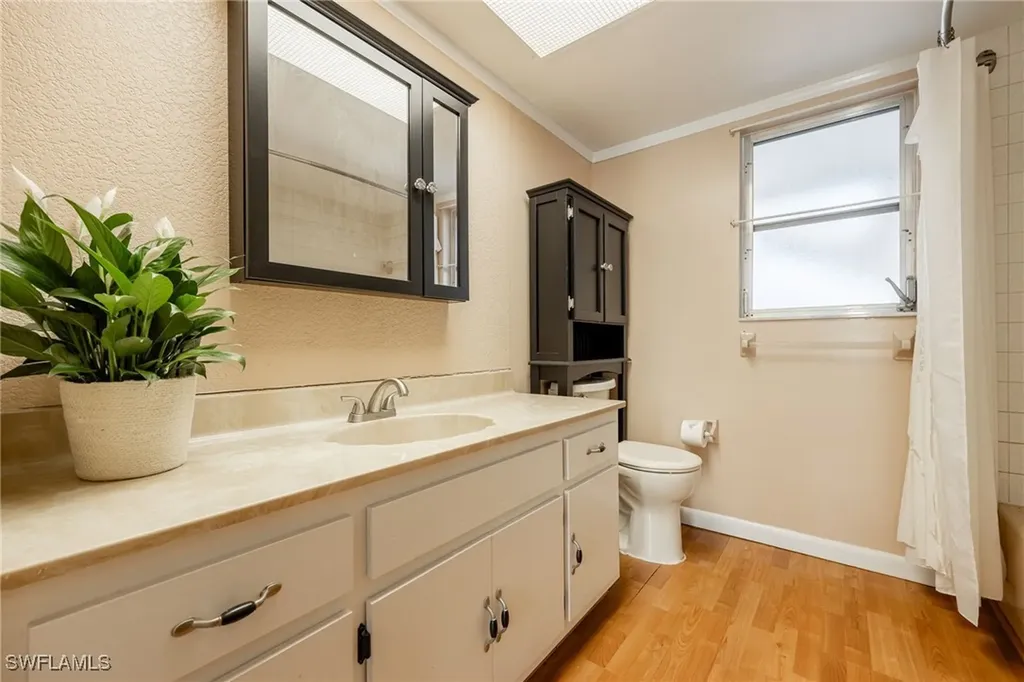 1404 SE 22nd Terrace Cape Coral FL 33990