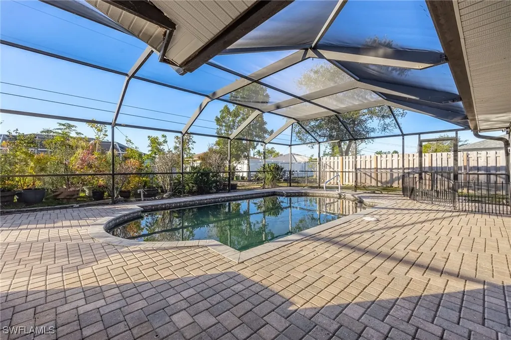 1404 SE 22nd Terrace Cape Coral FL 33990