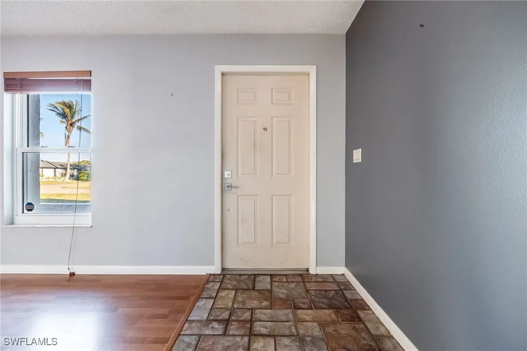 1404 SE 22nd Terrace Cape Coral FL 33990