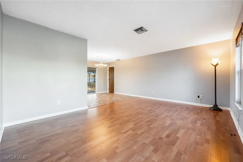 1404 SE 22nd Terrace Cape Coral FL 33990