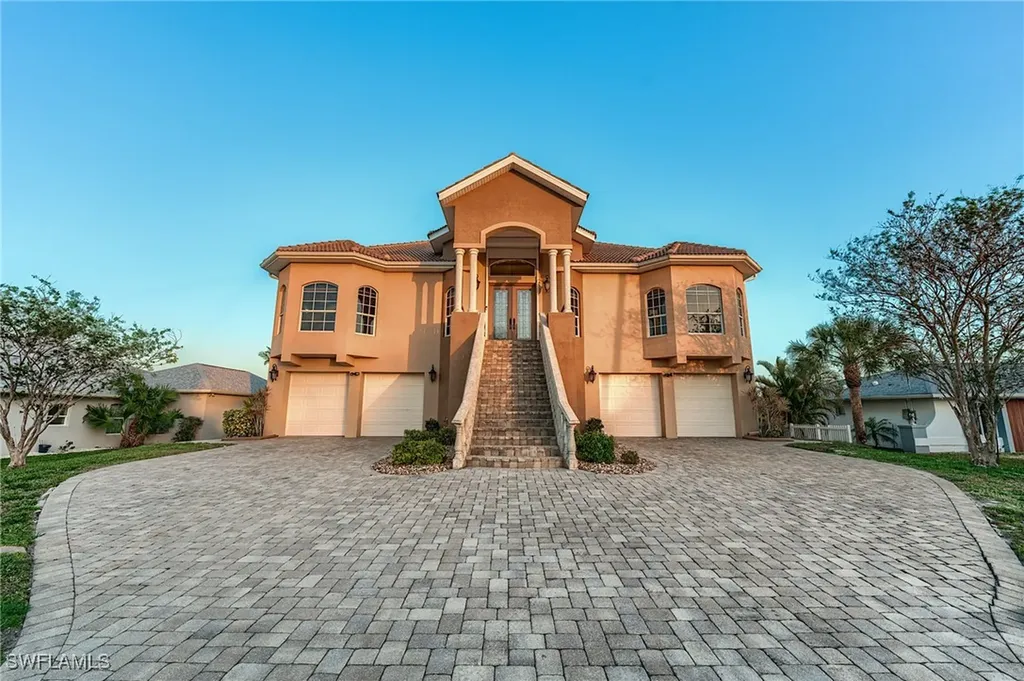 123 E North Shore Avenue North Fort Myers FL 33917