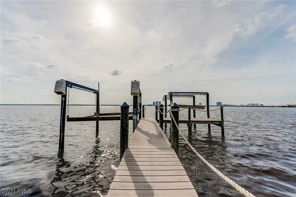 123 E North Shore Avenue North Fort Myers FL 33917