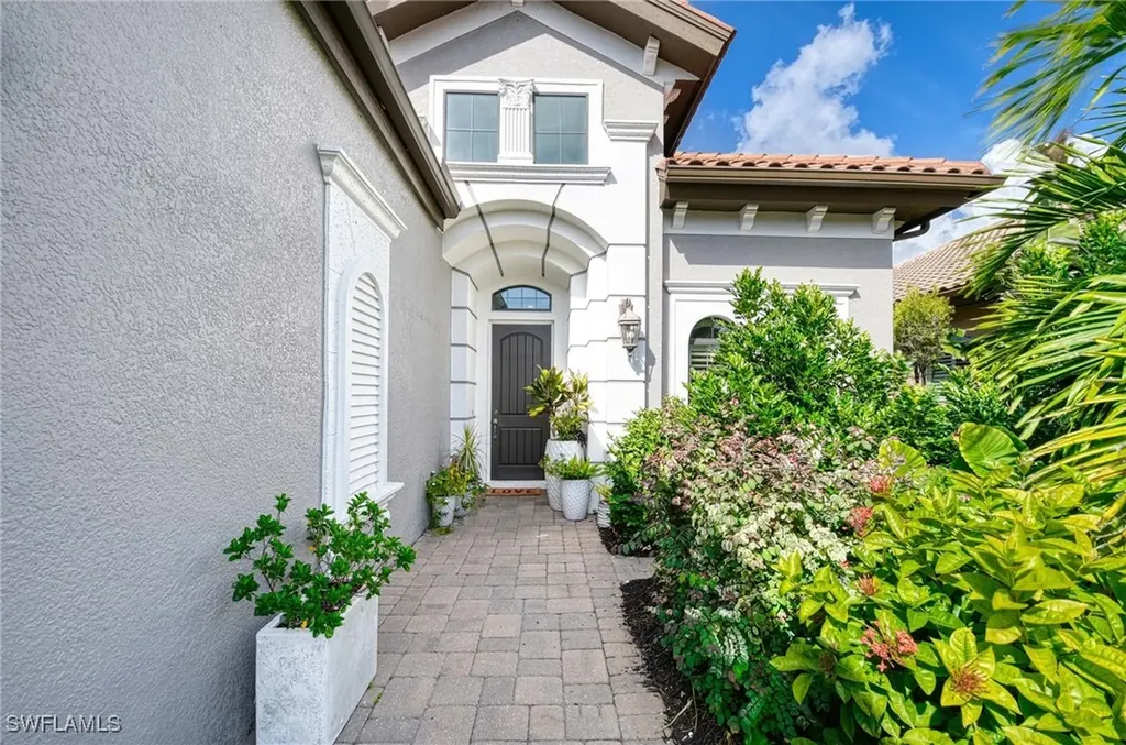 7307 Lantana Circle Naples FL 34119