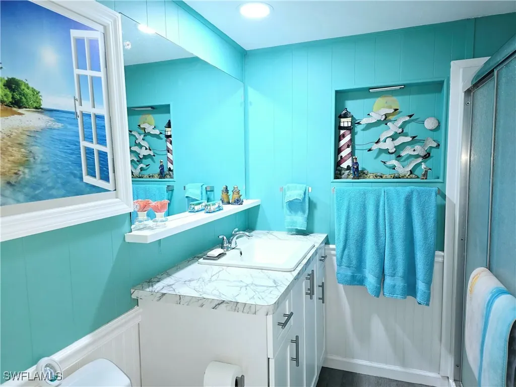 19 Moorhead Manor Naples FL 34112