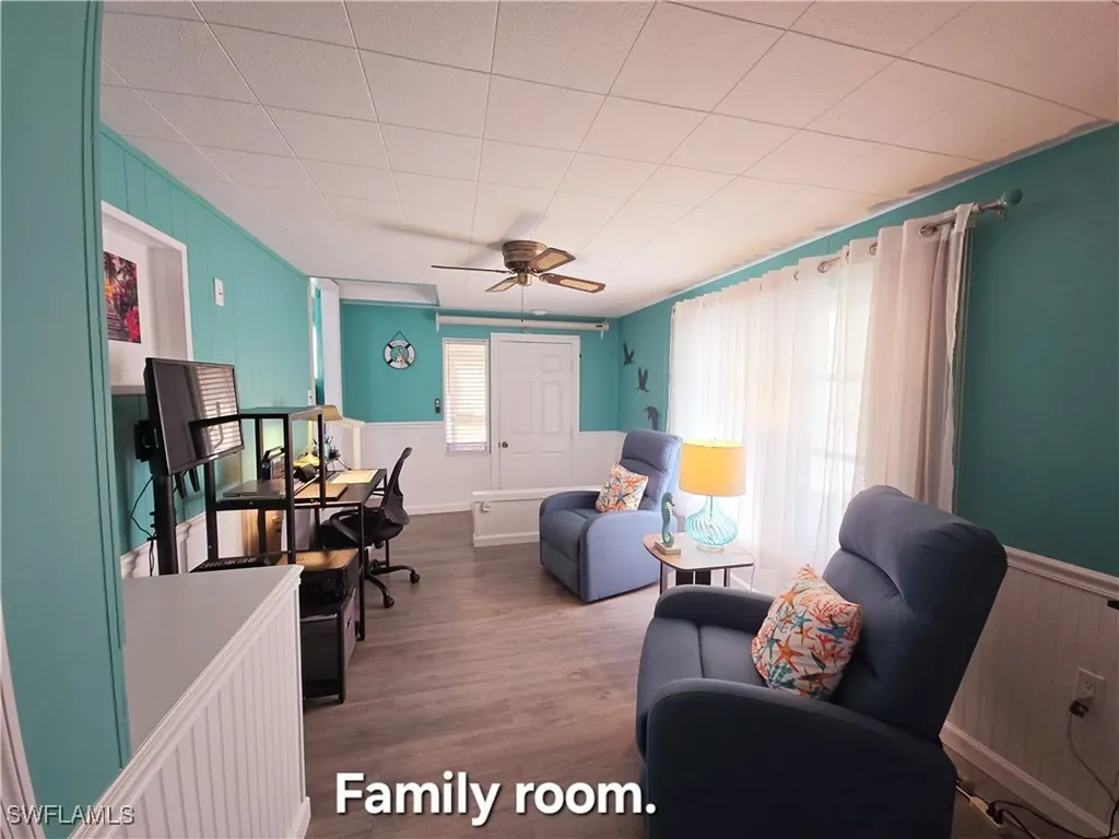 19 Moorhead Manor Naples FL 34112