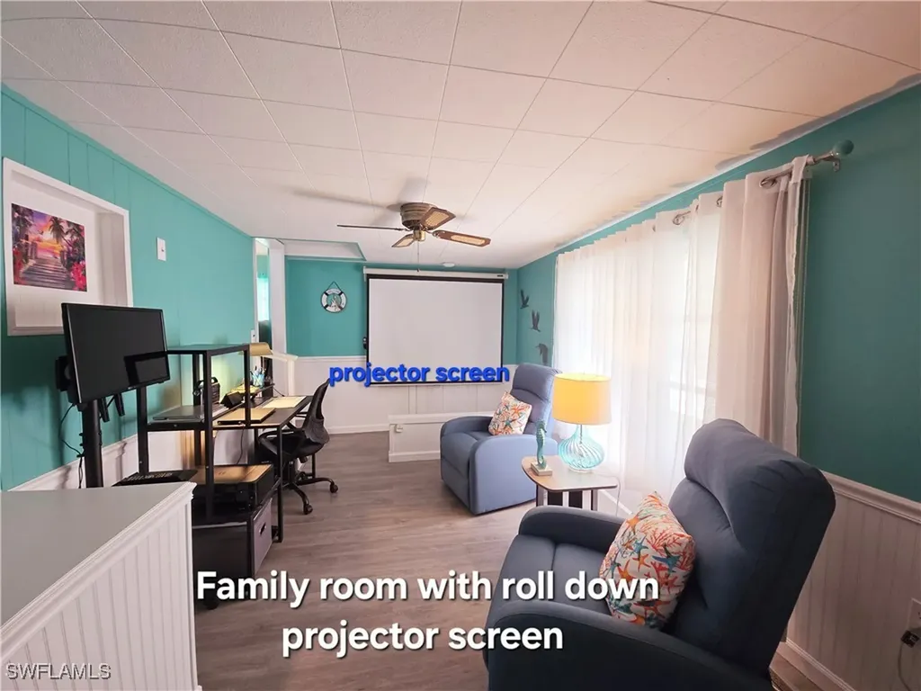 19 Moorhead Manor Naples FL 34112