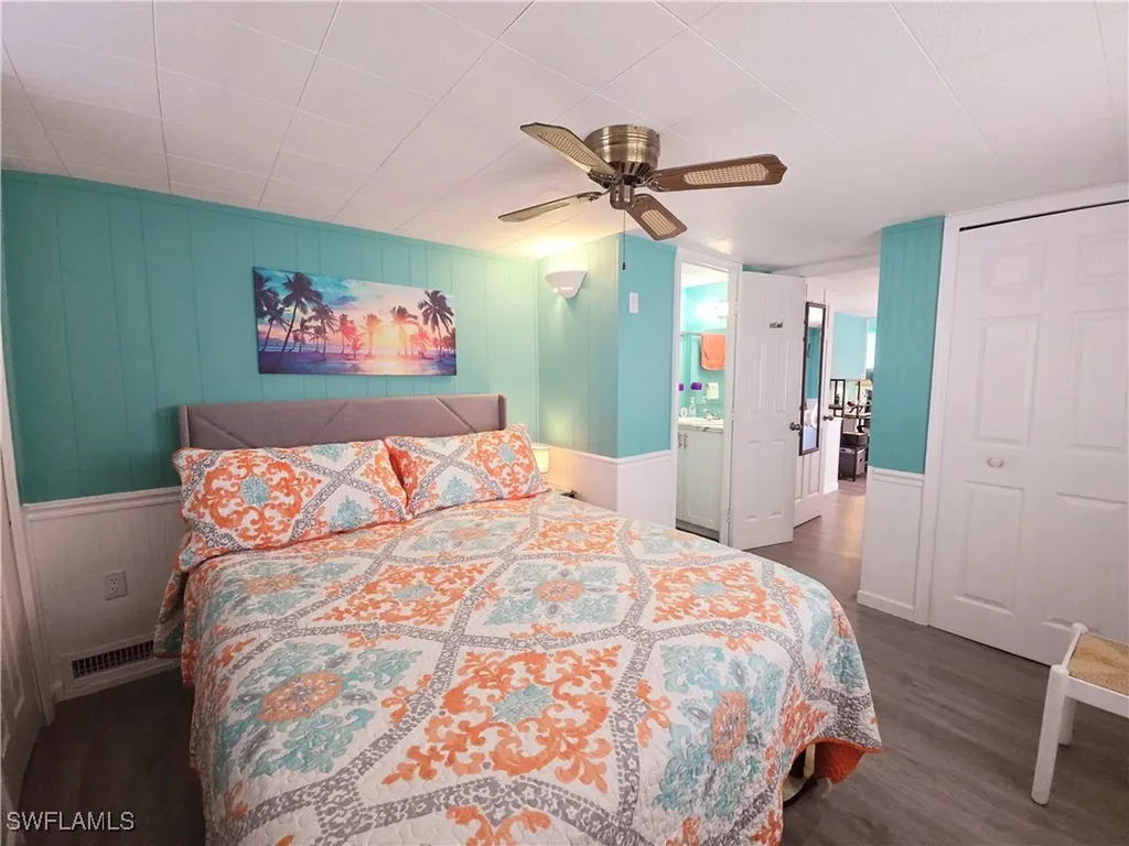 19 Moorhead Manor Naples FL 34112