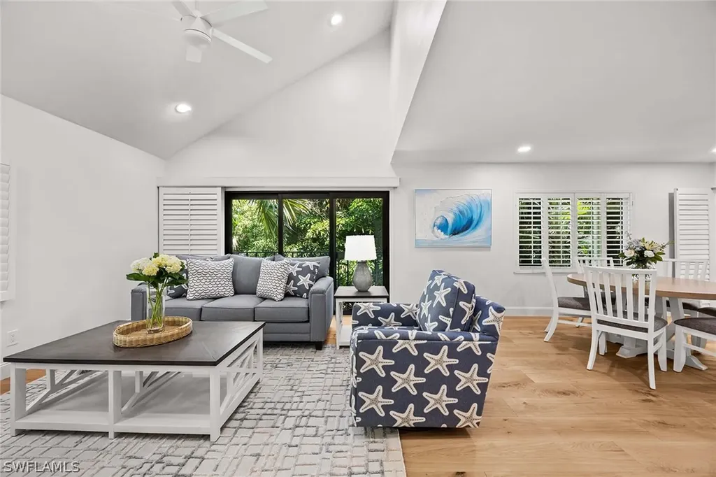 375 8th Avenue S Naples FL 34102