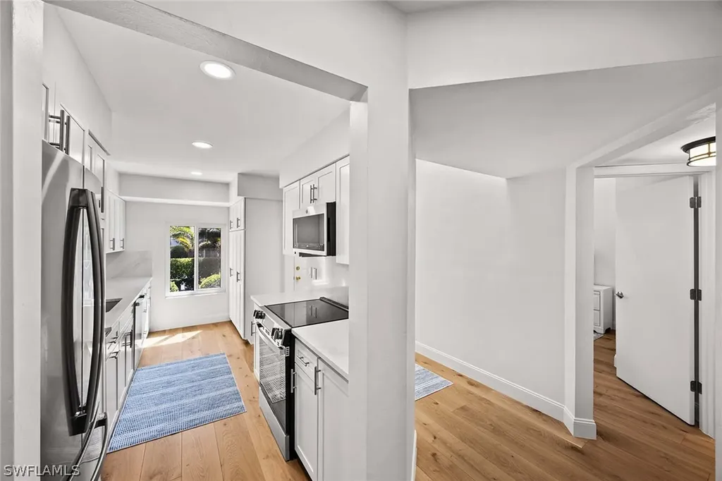 375 8th Avenue S Naples FL 34102