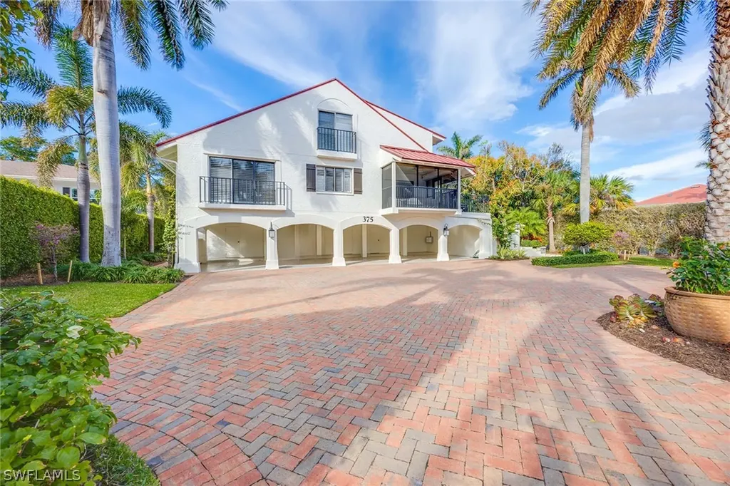 375 8th Avenue S Naples FL 34102