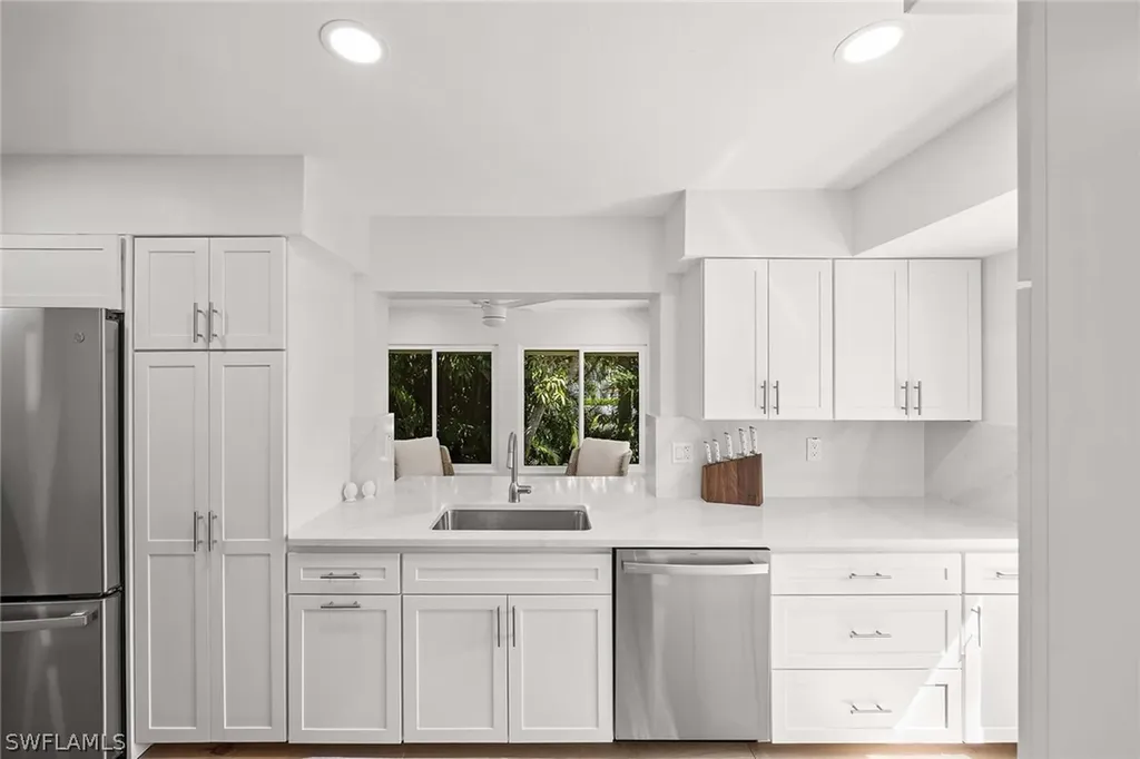 375 8th Avenue S Naples FL 34102