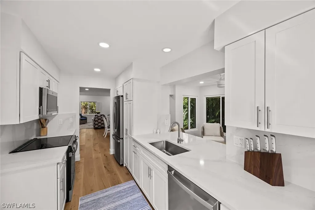 375 8th Avenue S Naples FL 34102