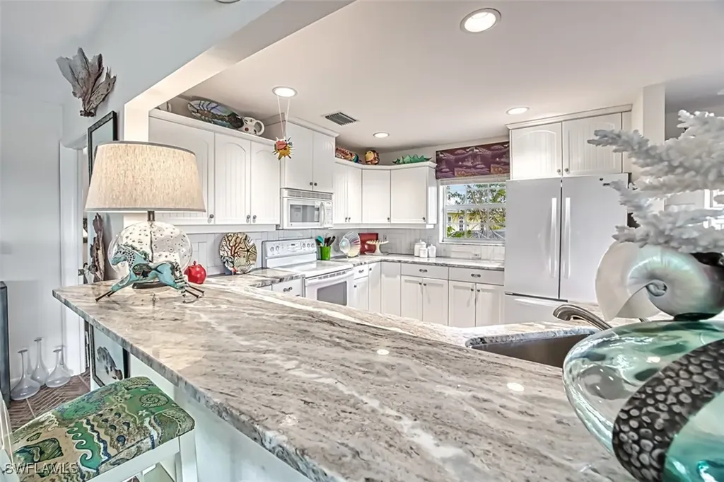 3362 Barra Circle Sanibel FL 33957