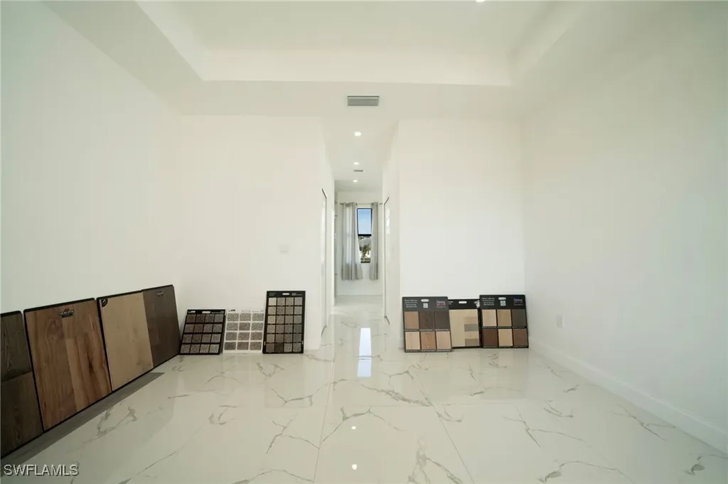 2915 5th Street SW Lehigh Acres FL 33976