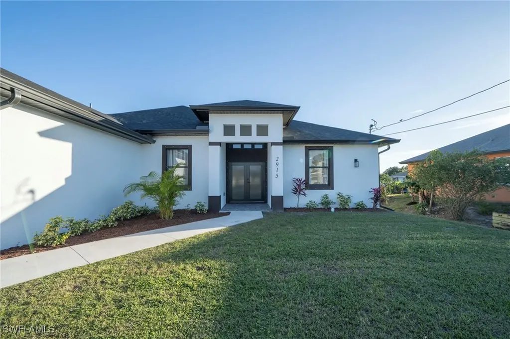 2915 5th Street SW Lehigh Acres FL 33976