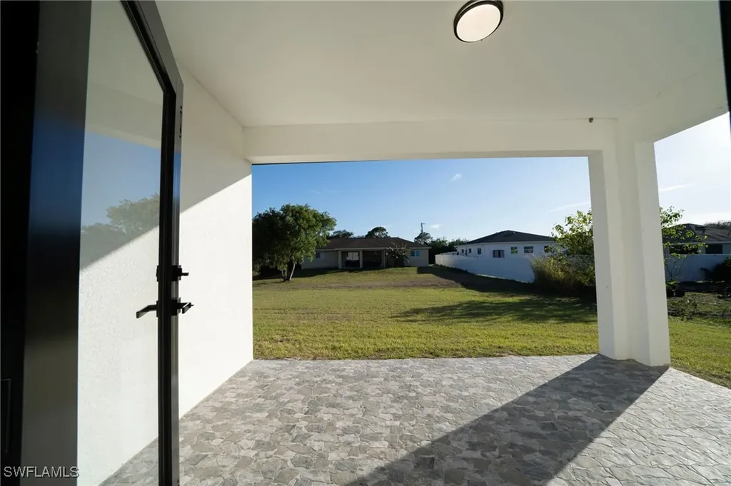 2915 5th Street SW Lehigh Acres FL 33976