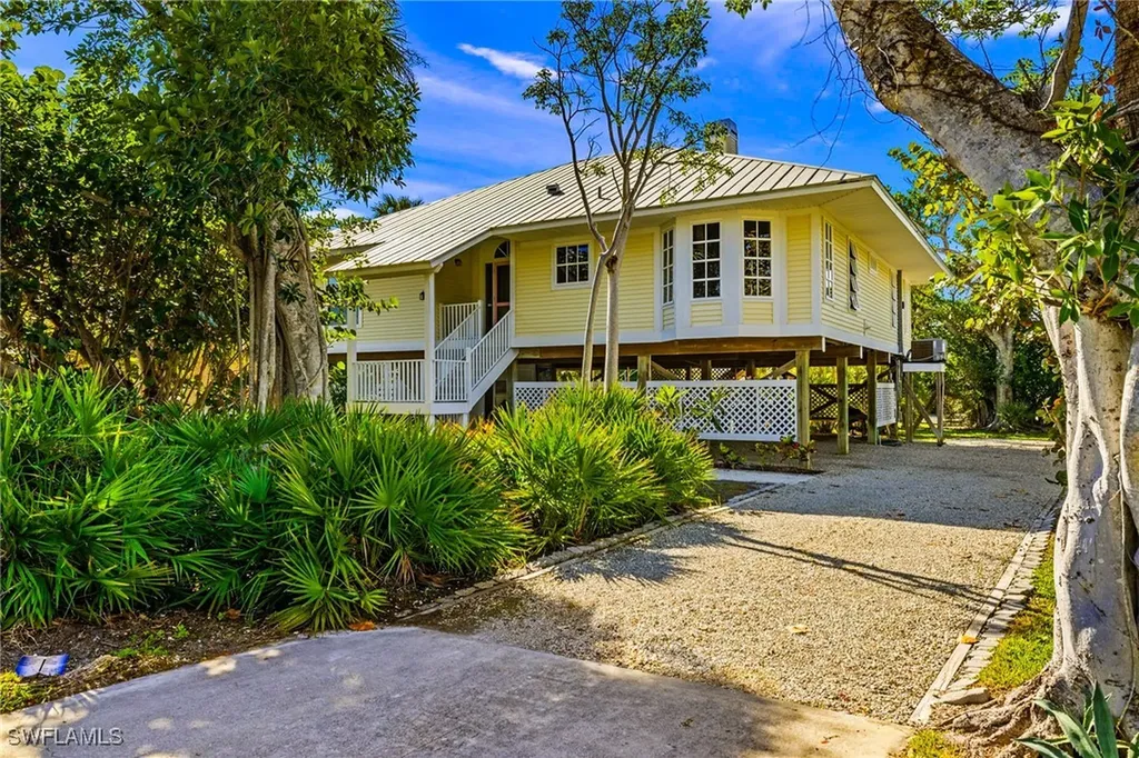 551 Sea Oats Drive Sanibel FL 33957