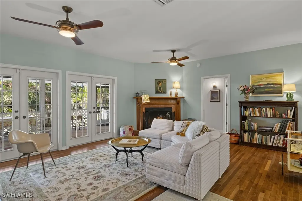 551 Sea Oats Drive Sanibel FL 33957