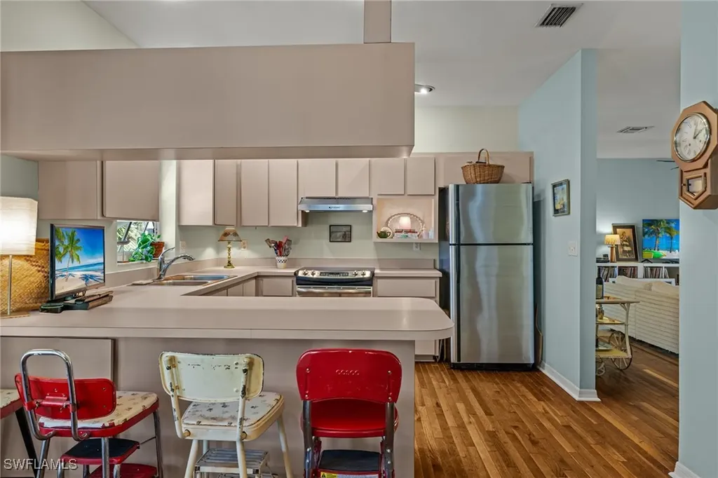 551 Sea Oats Drive Sanibel FL 33957