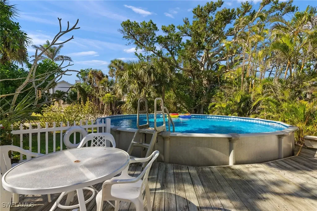 551 Sea Oats Drive Sanibel FL 33957