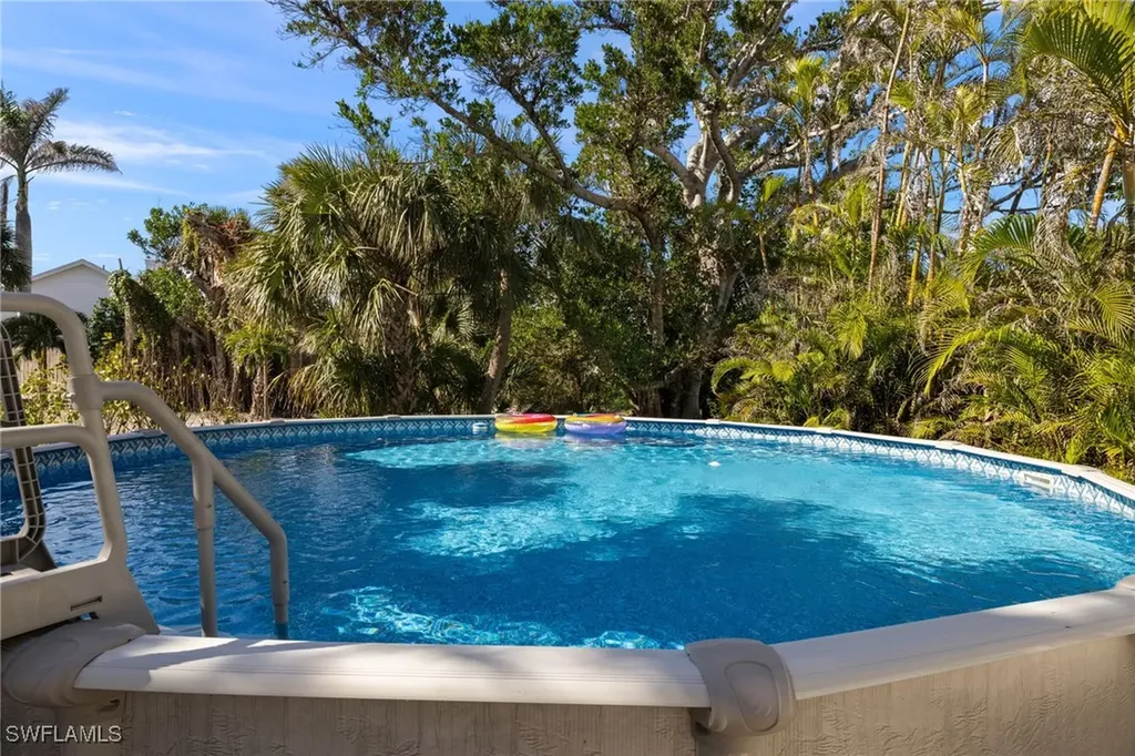 551 Sea Oats Drive Sanibel FL 33957