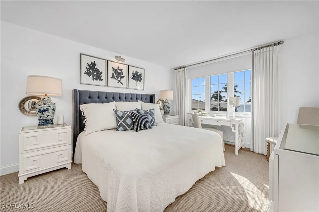 2401 Gulf Shore Boulevard N Naples FL 34103