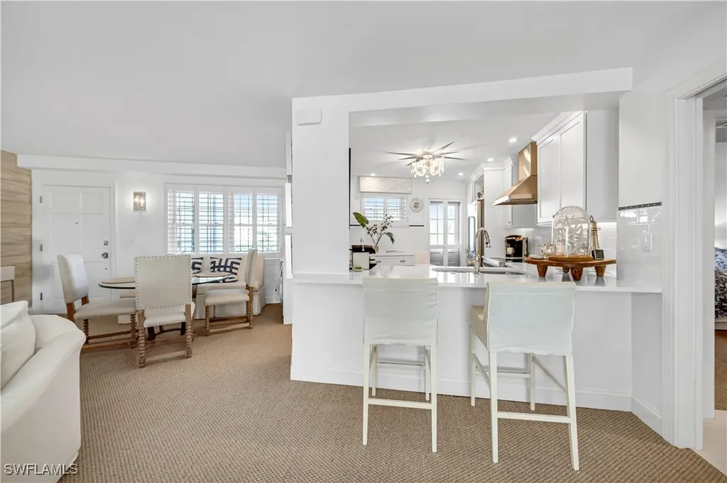 2401 Gulf Shore Boulevard N Naples FL 34103