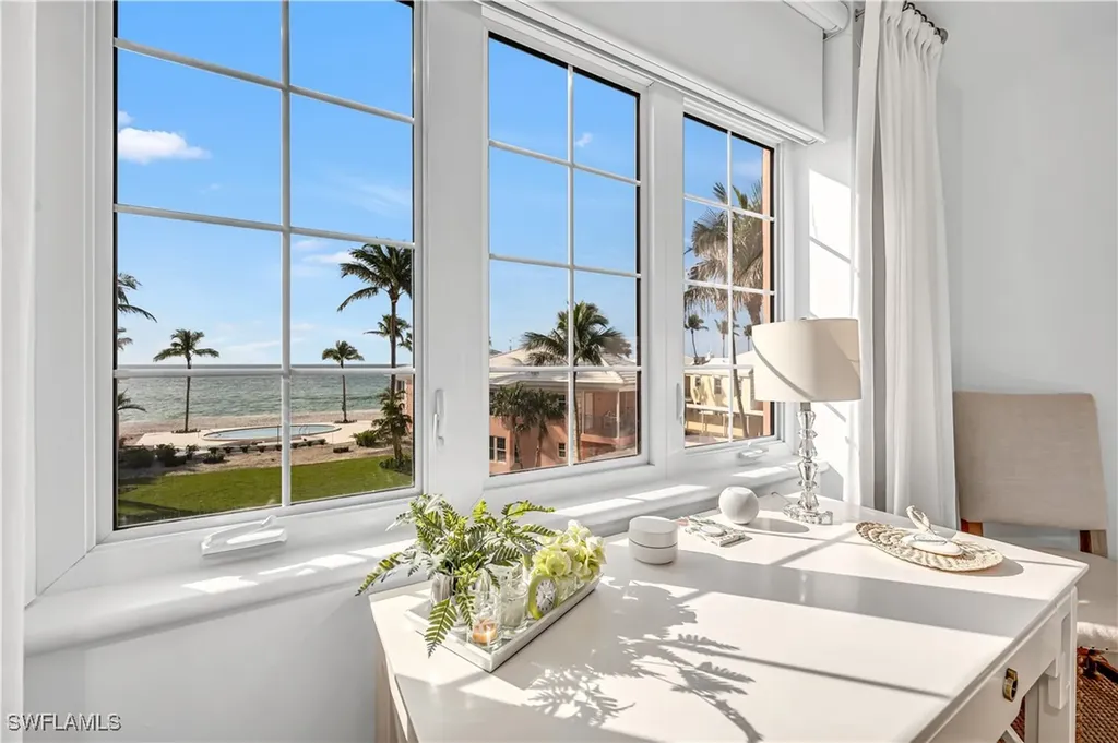 2401 Gulf Shore Boulevard N Naples FL 34103