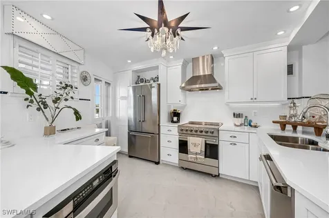2401 Gulf Shore Boulevard N Naples FL 34103