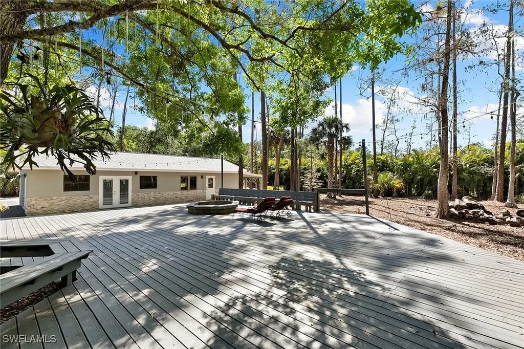 5770 Shady Oaks Lane Naples FL 34119