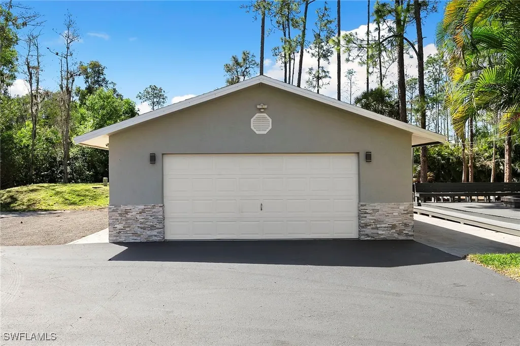 5770 Shady Oaks Lane Naples FL 34119