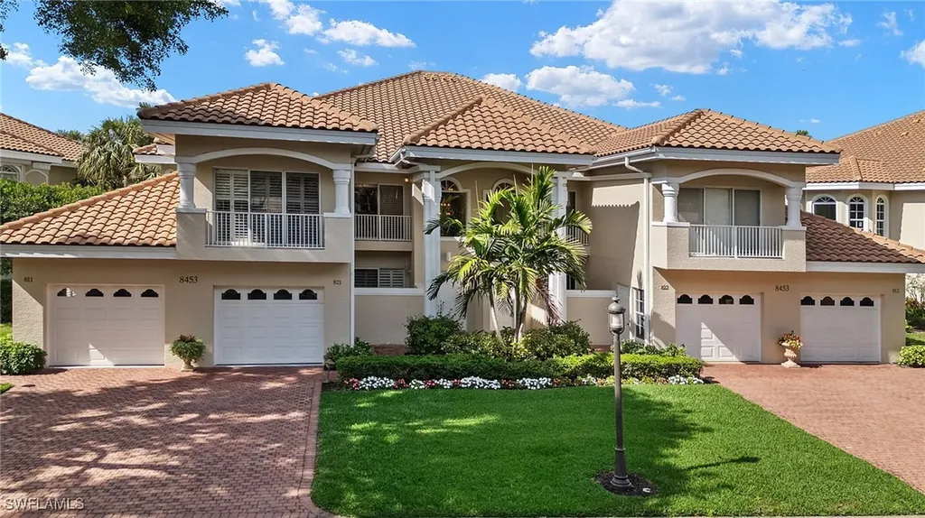 Naples FL, 8453 Abbington Circle, Unit 821
