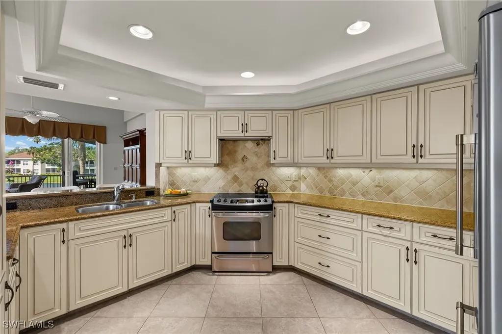 8453 Abbington Circle Naples FL 34108