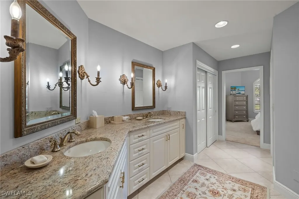 8453 Abbington Circle Naples FL 34108