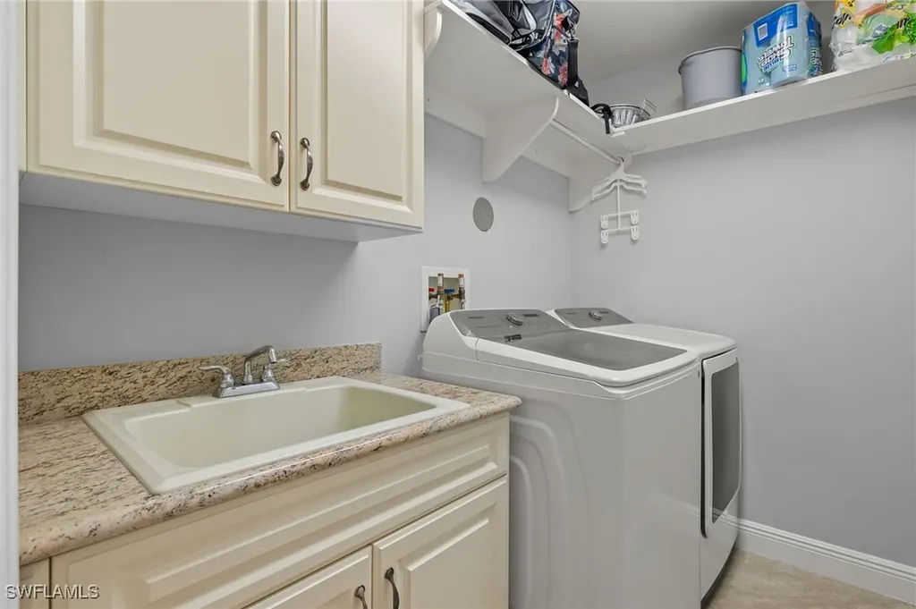 8453 Abbington Circle Naples FL 34108