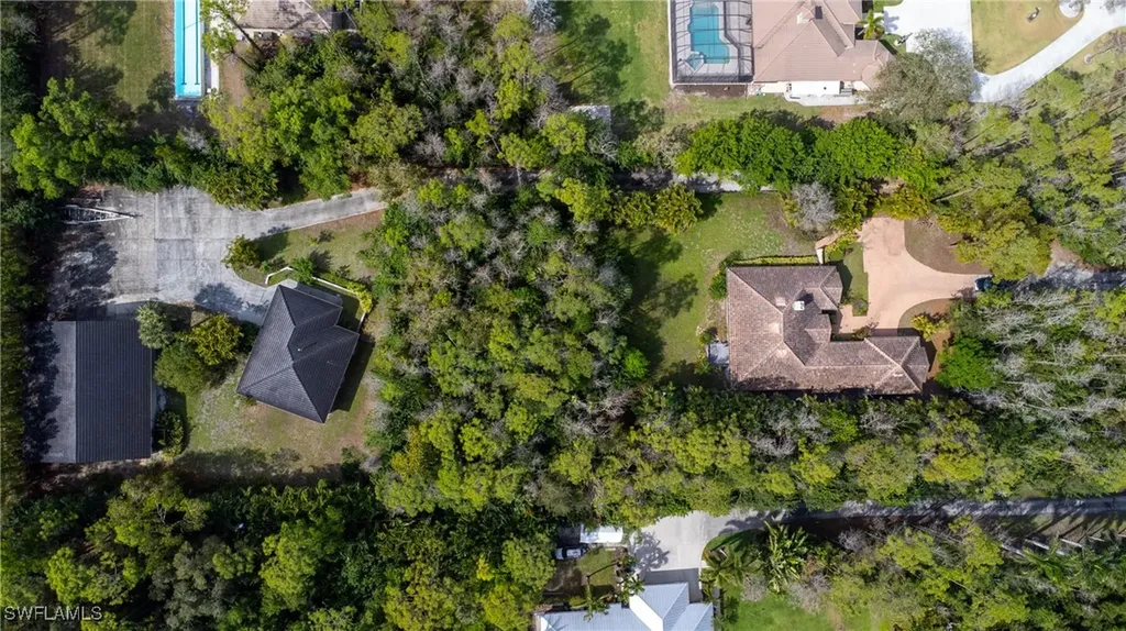 6800 Hunters Road Naples FL 34109