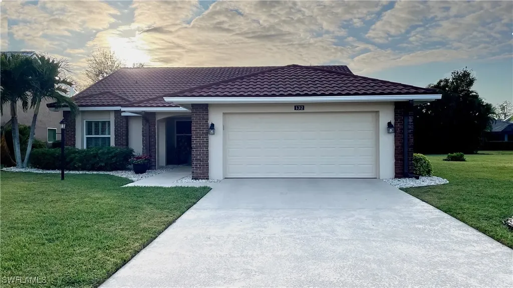 132 Granville Court Naples FL 34104