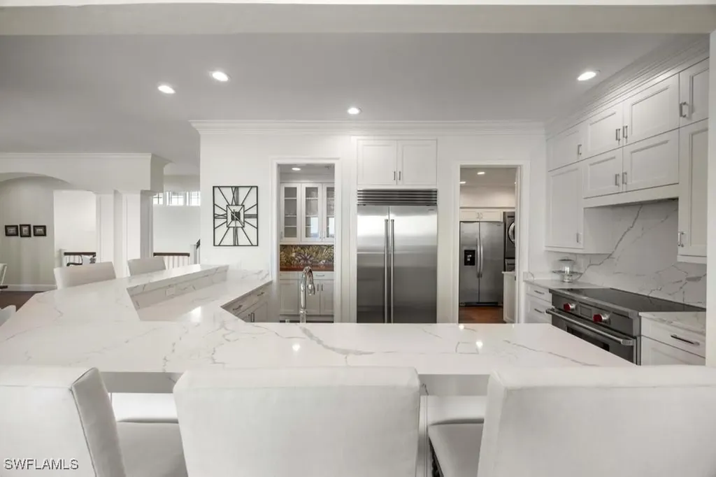 1004 Bayview Drive Sanibel FL 33957