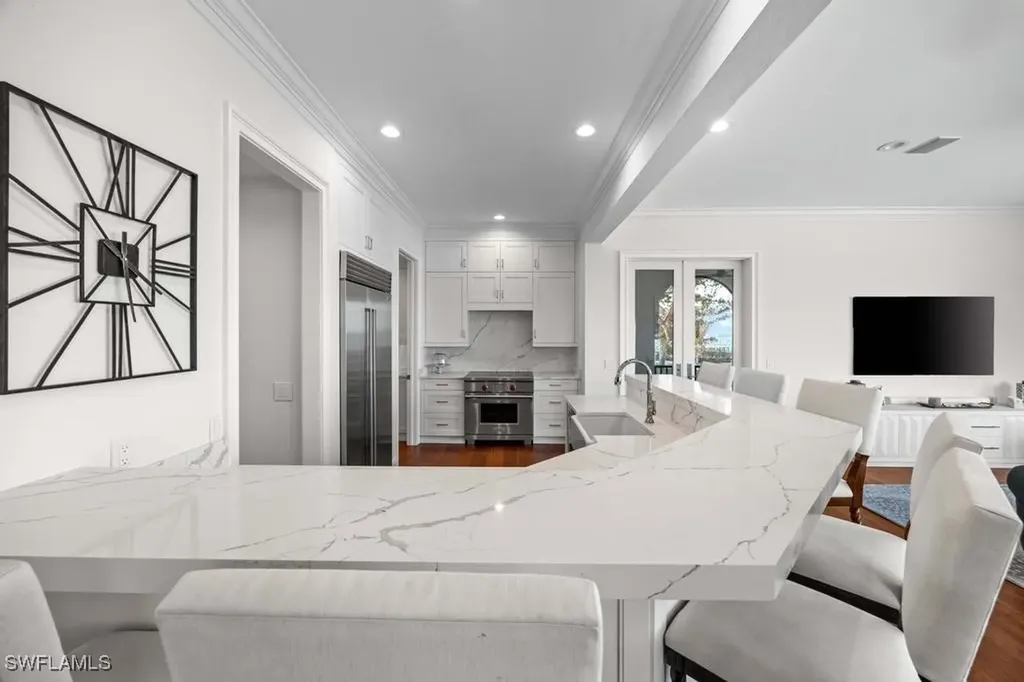 1004 Bayview Drive Sanibel FL 33957