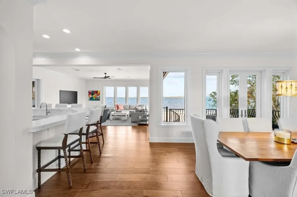 1004 Bayview Drive Sanibel FL 33957