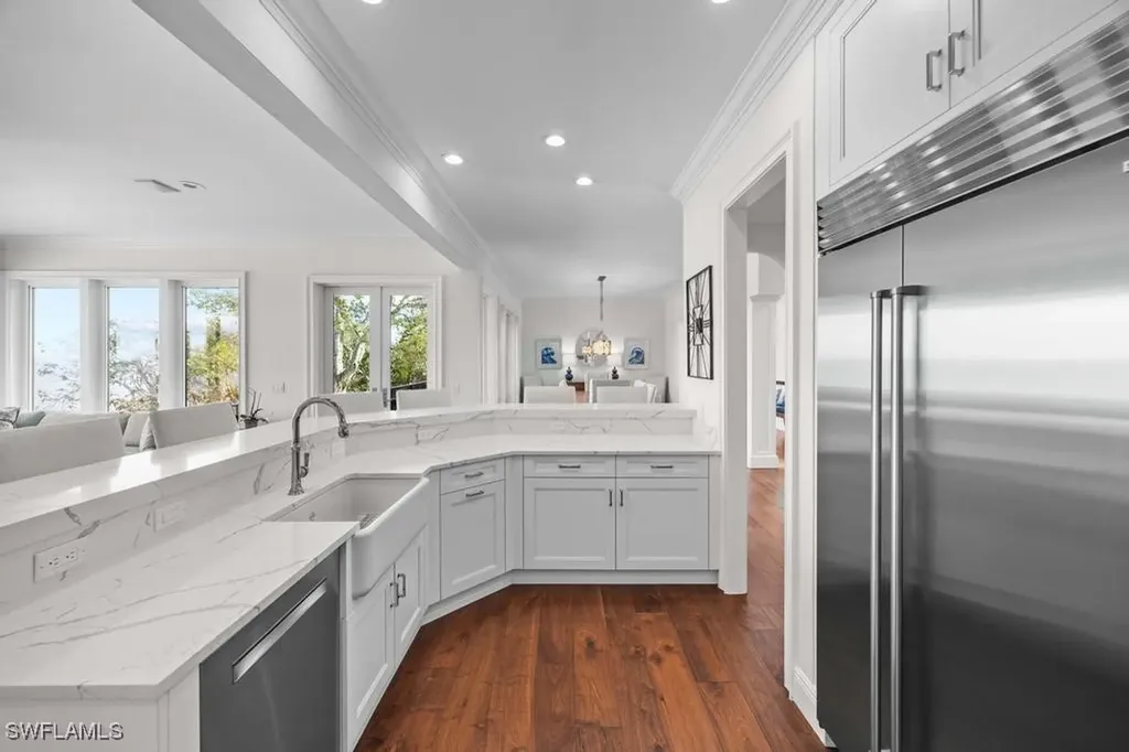 1004 Bayview Drive Sanibel FL 33957