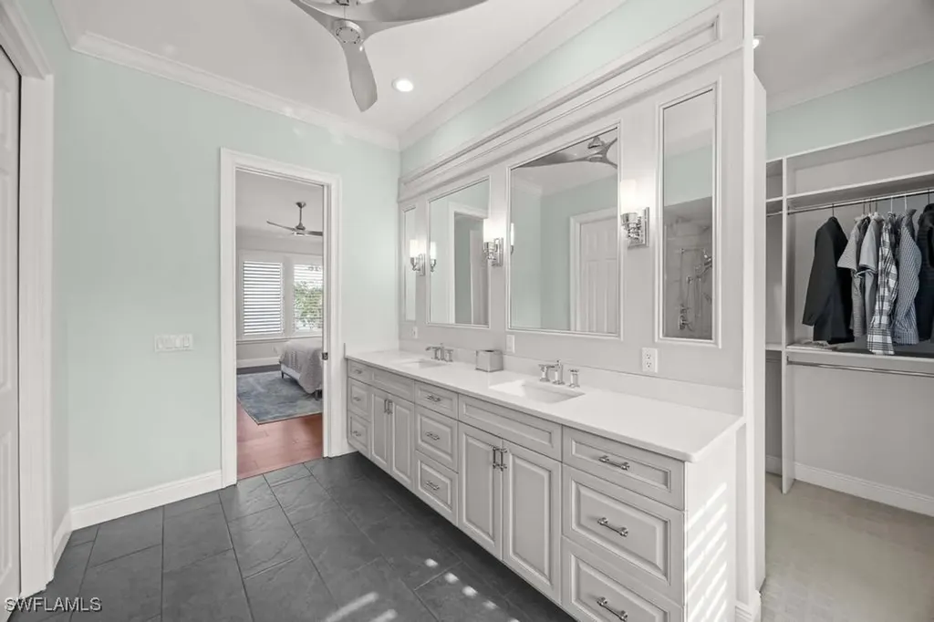 1004 Bayview Drive Sanibel FL 33957
