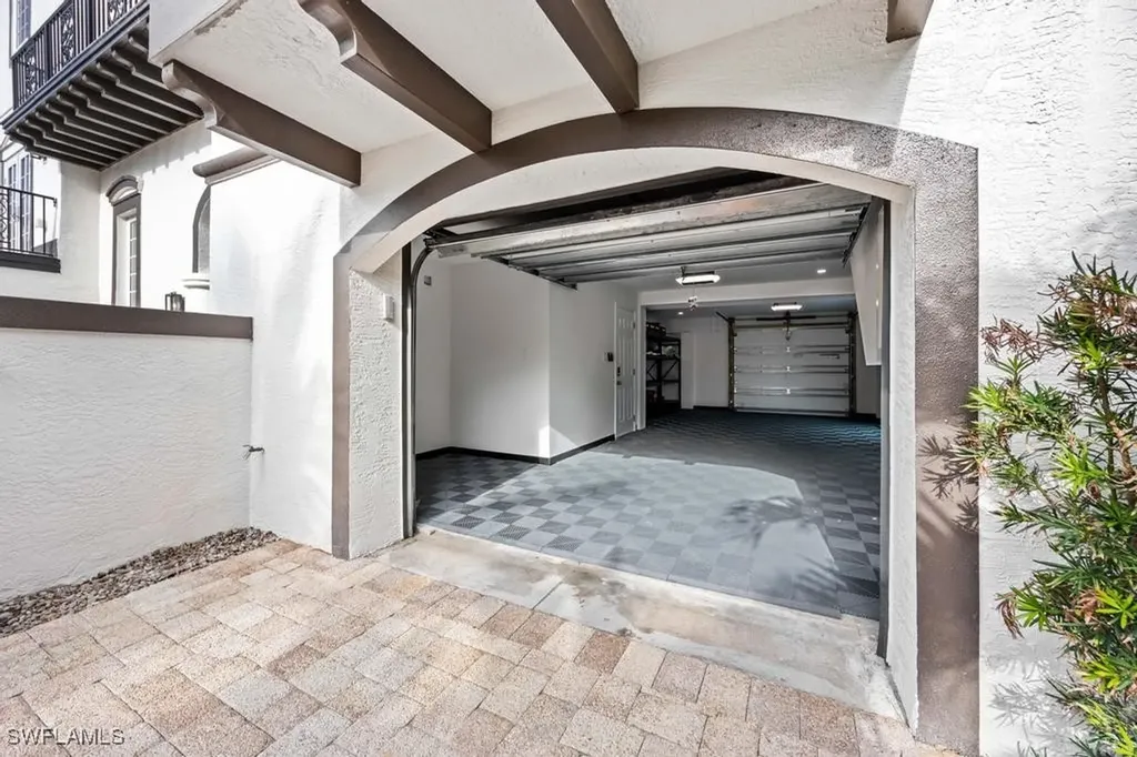 1004 Bayview Drive Sanibel FL 33957