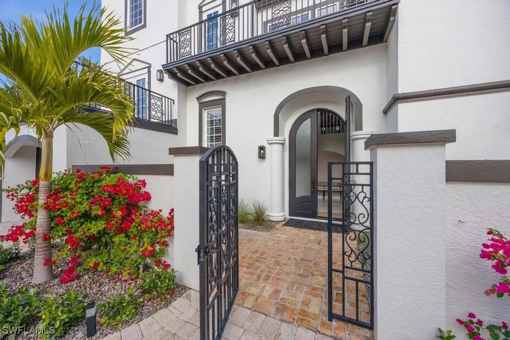 1004 Bayview Drive Sanibel FL 33957