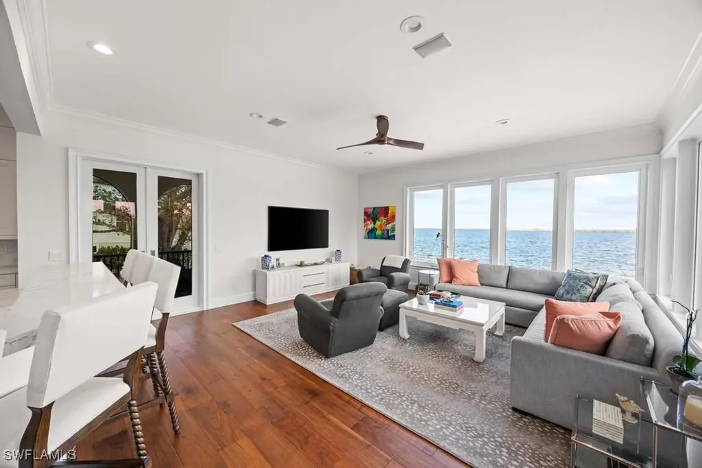 1004 Bayview Drive Sanibel FL 33957