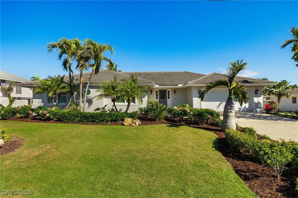 1674 Sabal Palm Drive Sanibel FL 33957